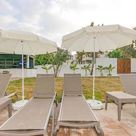 Lara World Hotel
