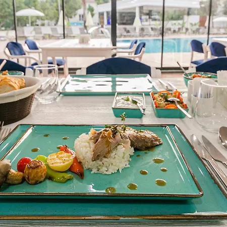 Lara World Hotel 3*